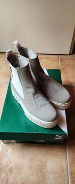 gloednieuwe grijze puma dames hoge sneakers maat 41, Kleding | Dames, Puma, Nieuw, Ophalen of Verzenden, Sneakers