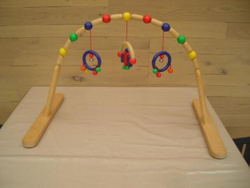 Houten babyspeeltje