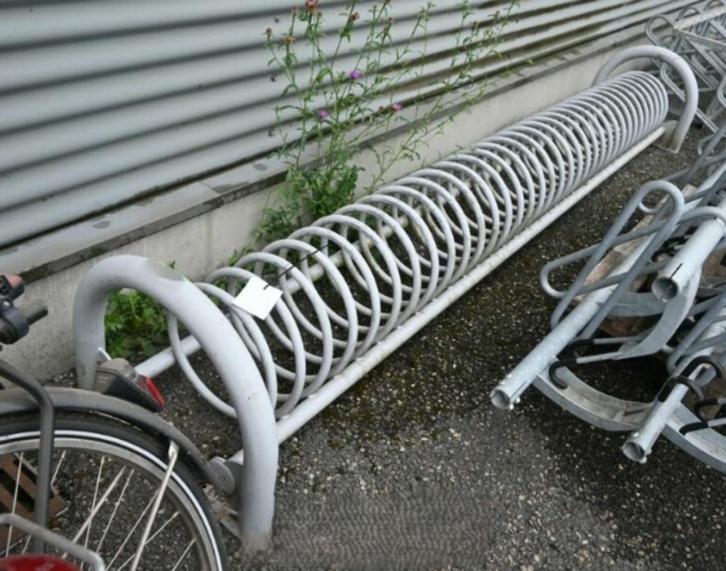Fietsenrek / Fietsenstalling, Spiraalmodel, 320cm lang,, Vélos & Vélomoteurs, Vélos & Cyclomoteurs Autre, Utilisé, Enlèvement
