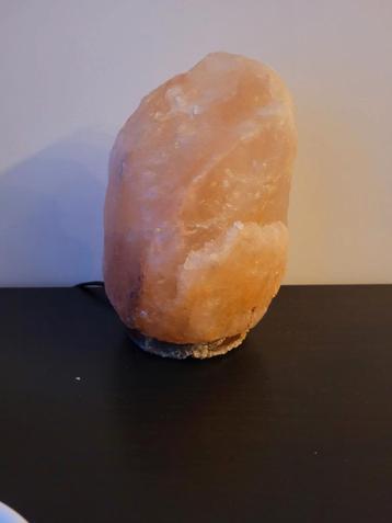 Himalaya zoutlamp beschikbaar voor biedingen