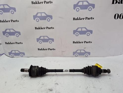 Aandrijfas links-achter van een BMW 1-Serie, Auto-onderdelen, Remmen en Aandrijving, BMW, Gebruikt, 3 maanden garantie