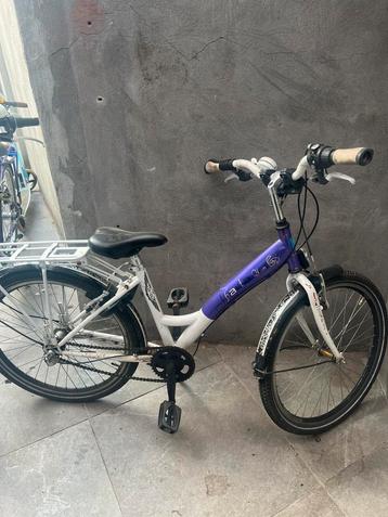 Meisjesfiets 24inch beschikbaar voor biedingen