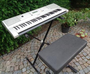 Keyboard Yamaha beschikbaar voor biedingen