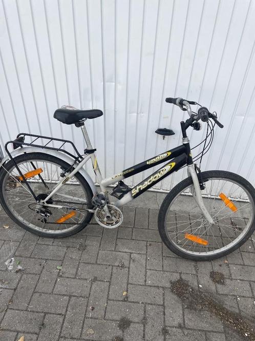 Vélo tout-terrain Shadow 4000 – bon état général, prêt à, Fietsen en Brommers, Fietsen | Mountainbikes en ATB, Gebruikt, Ophalen