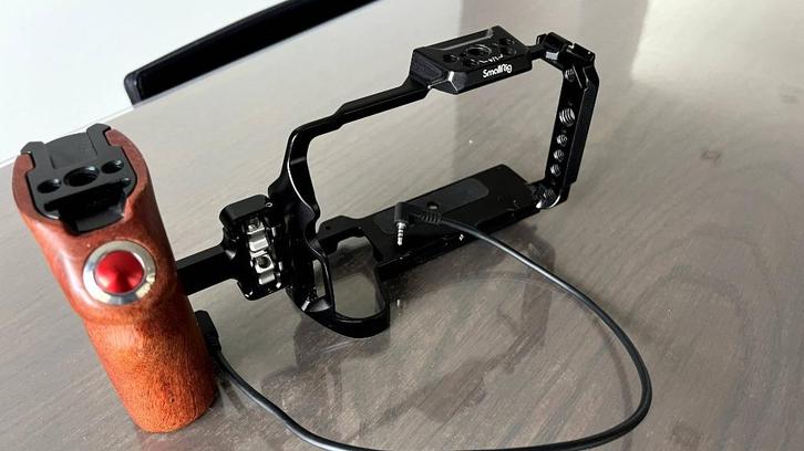 Smallrig cage Fuji XH2 of XH2S + houten handvat met shutter, Audio, Tv en Foto, Overige Audio, Tv en Foto, Zo goed als nieuw, Ophalen of Verzenden