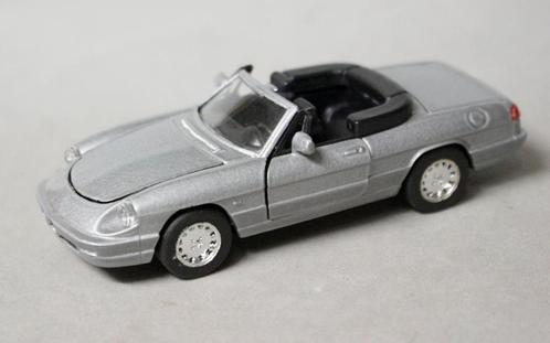 Véhicules_ARS_Alfa Romeo Spider silver_1-43e, Hobby & Loisirs créatifs, Voitures miniatures | 1:43, Comme neuf, Voiture, Autres marques