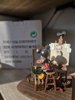 Mickey Mouse zelfprotret disneyland Parijs, Enlèvement, Mickey Mouse, Neuf, Statue ou Figurine