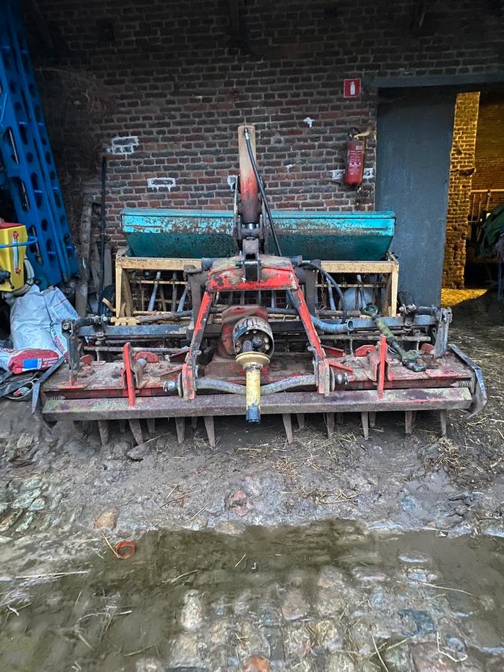 Zaaimachine met frees te koop, Zakelijke goederen, Landbouw | Werktuigen, Akkerbouw, Zaaien, Planten of Poten, Ophalen