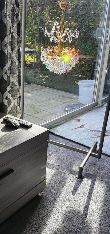 Kristallen en antieke luste beschikbaar voor biedingen