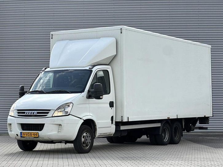 Iveco Daily 50C18 3.0 435 BE Combi met laadklep airco, Auto's, Bestelwagens en Lichte vracht, Bedrijf, ABS, Centrale vergrendeling