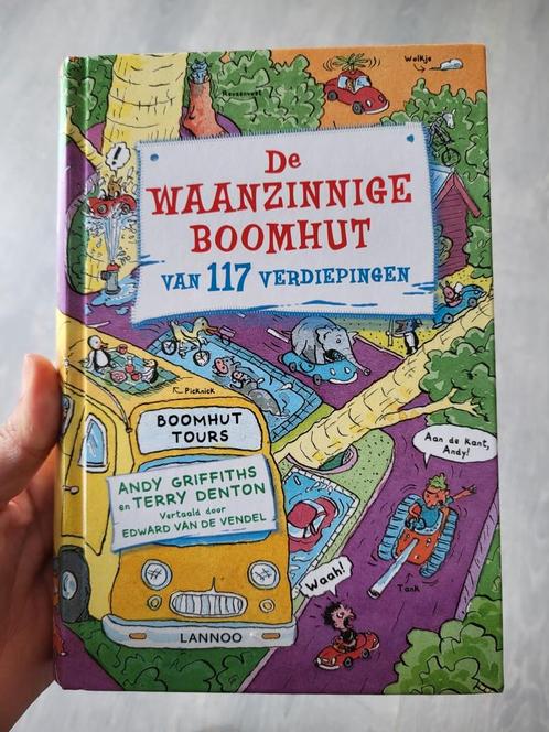 De waanzinnige boomhut 117 verdiepingen, Boeken, Kinderboeken | Jeugd | onder 10 jaar, Zo goed als nieuw, Ophalen