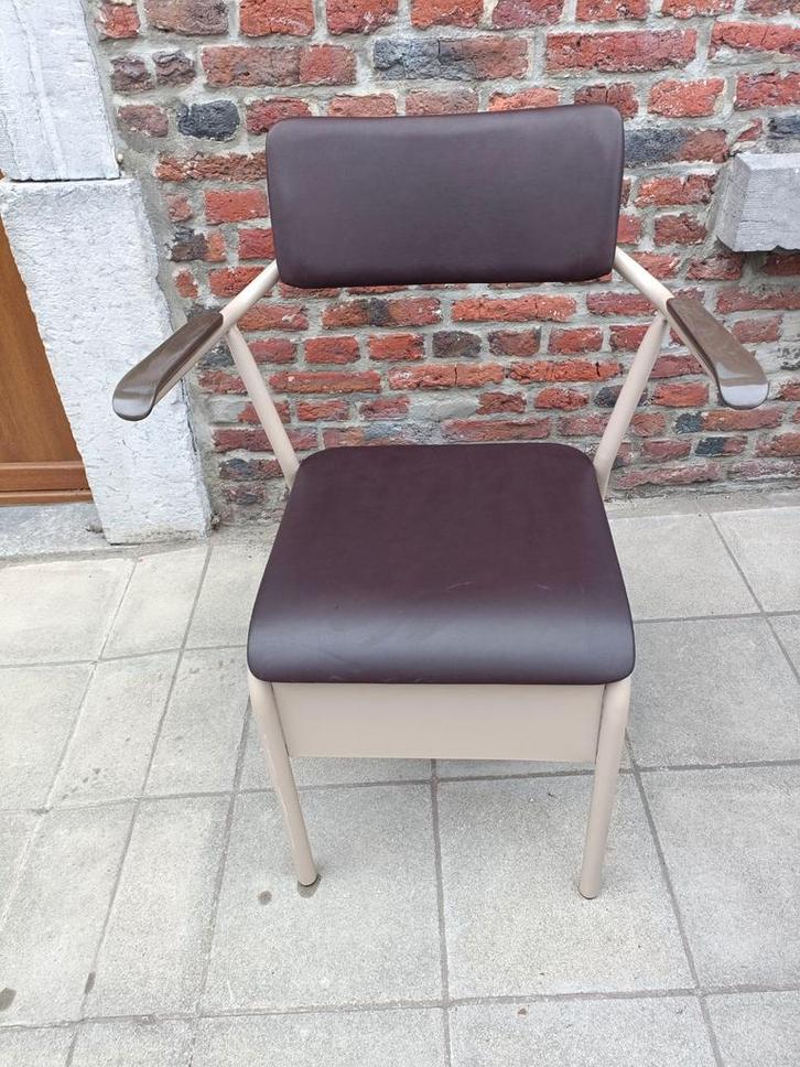 Chaise percée avec Seau hygiénique 53cm d'assise(nickel), Diversen, Verpleegmiddelen, Ophalen