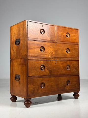 Campaign Commode Engels antiek 19e eeuw beschikbaar voor biedingen