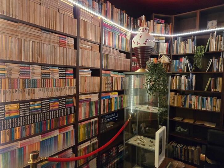 Agatha Christie - Ruim 1.100 boeken (NL), Boeken, Detectives, Zo goed als nieuw, Ophalen of Verzenden