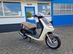Peugeot 4takt brom scooter B-klasse ( Nederland ) new viva, Ophalen, Gebruikt, 49 cc, Klasse B (45 km/u)