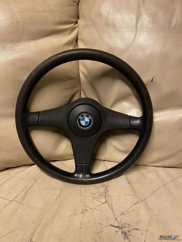 Bmw E30 edition sportstuur zwart leder stuur E28 E34 3-serie, Autos : Pièces & Accessoires, Commande, BMW, Utilisé, Enlèvement ou Envoi