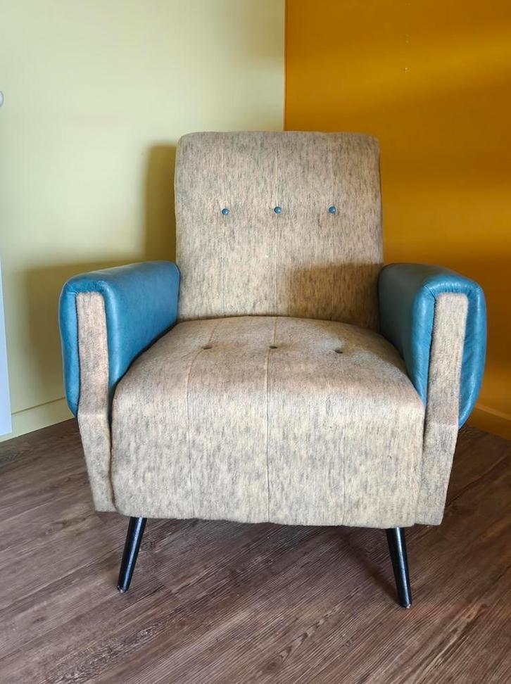 Vintage jaren '60 fauteuil, kunstleder en stof, Huis en Inrichting, Fauteuils, Zo goed als nieuw, Stof, Overige materialen, Ophalen