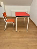 Kinderbureau Les Gambettes - retro stijl, Kinderen en Baby's, Kinderkamer | Tafels en Stoelen, Ophalen, Zo goed als nieuw