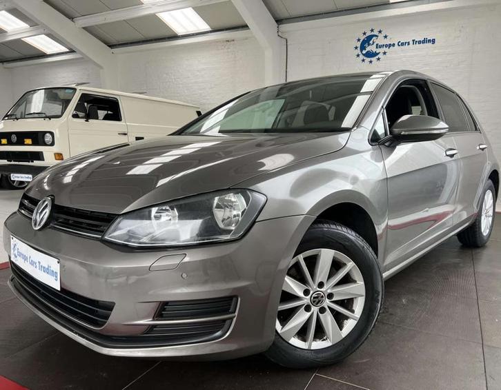 Volkswagen Golf 1.2 TSI 85CH ENTRETIEN OK GAR 12M (bj 2013), Auto's, Volkswagen, Bedrijf, Te koop, Golf, ABS, Airbags, Bluetooth