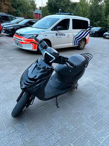 Piaggio zip 125cc skr a klasse beschikbaar voor biedingen
