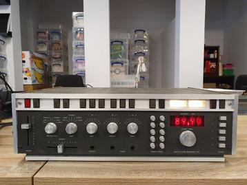 Revox Digital FM Tuner-Preamplifier A720 beschikbaar voor biedingen