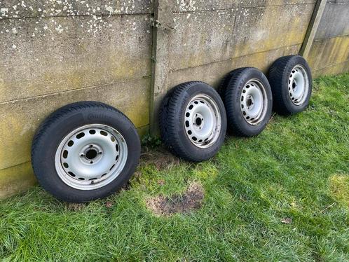 Winterbanden op velg 195/65/R15, Auto-onderdelen, Banden en Velgen, Banden en Velgen, Winterbanden, 15 inch, 195 mm, Bestelwagen