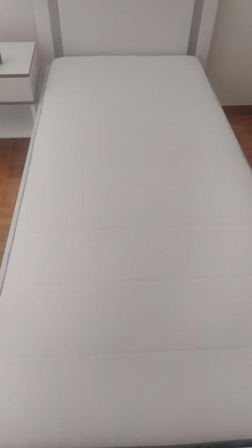 Urgent pour déménagement. Matelas 90x200