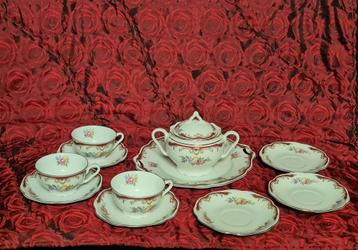 10 stuks 'GRAND PRIX HONNEUR LIEGE' 1930 porselein beschikbaar voor biedingen