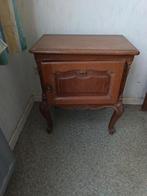 Nachtkastje massief hout, Huis en Inrichting, Slaapkamer | Nachtkastjes, Ophalen, Hout