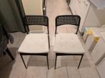2 Chaises avec coussin, Maison & Meubles, Chaise plastique noire avec coussin beige, Comme neuf, Deux, Enlèvement