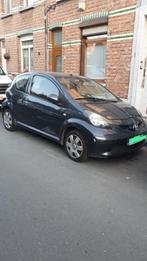 Toyota Yaris, Voorwielaandrijving, Stof, Handgeschakeld, Grijs