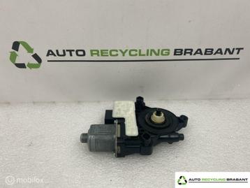 Raammotor Links Achter Volkswagen Golf 7 5Q959811D beschikbaar voor biedingen