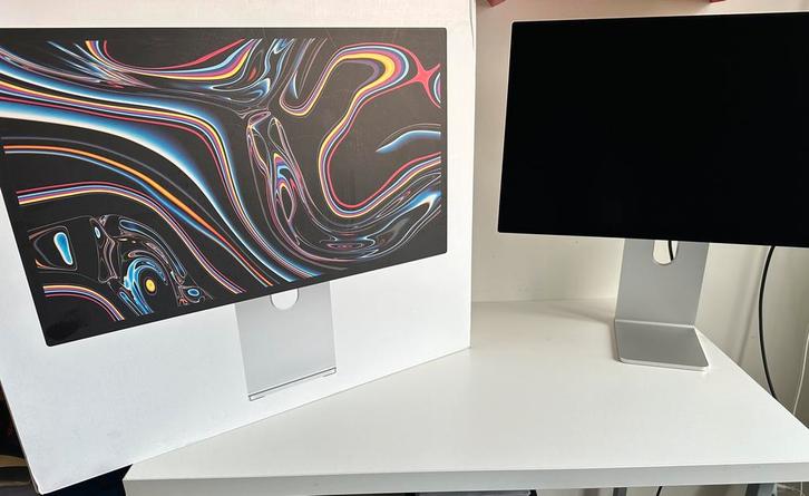 Apple Cinema Display, Computers en Software, Apple Desktops, Nieuw, Ophalen