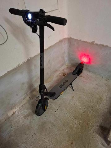 Envivo E-scooter, zo goed als nieuw beschikbaar voor biedingen