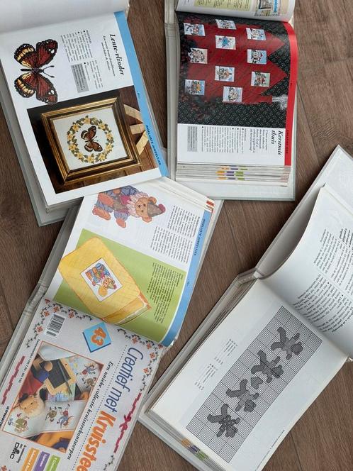 Creatief met kruissteek, Boeken, Hobby en Vrije tijd, Zo goed als nieuw, Borduren en Naaien, Ophalen