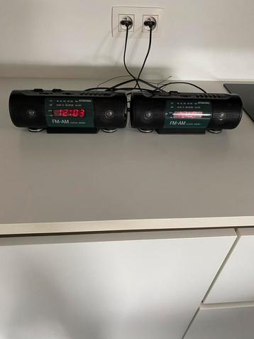 Set van 2 wekkerradio’s beschikbaar voor biedingen