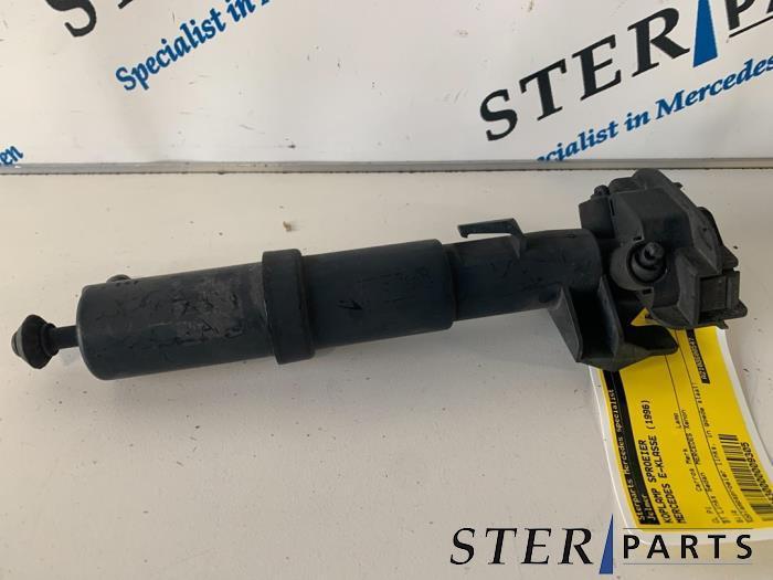 Buse phare d'un Mercedes E-Klasse, Autos : Pièces & Accessoires, Éclairage, Mercedes-Benz, Utilisé, 3 mois de garantie, Enlèvement ou Envoi