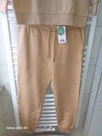 Sweat et jogging  molletonné femme médium nouveau coton  25€, Vêtements | Femmes, Enlèvement, Comme neuf