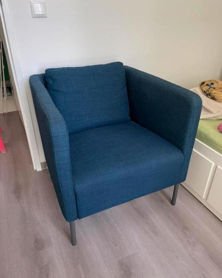 EKERÖ Fauteuil Ikea, Skiftebo donkerblauw, Huis en Inrichting, Fauteuils, Zo goed als nieuw, Metaal, Stof, 75 tot 100 cm, Minder dan 75 cm