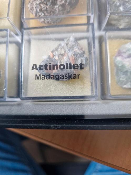 Verzamelbox met 25 mineralen – Educatief & decoratief, Postzegels en Munten, Edelmetalen en Baren, Ophalen