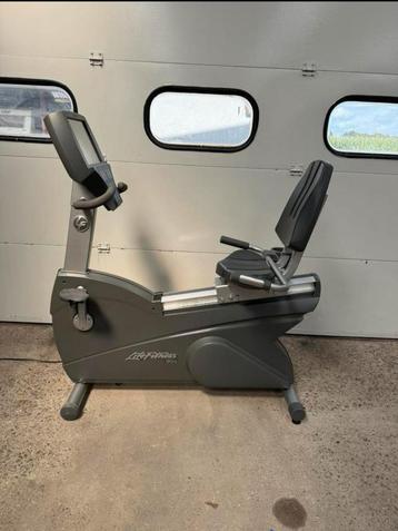 Life Fitness 95R Recline bike / Zitfiets / Ergometer beschikbaar voor biedingen