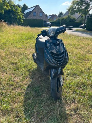 Piaggio zip 2 takt b klasse beschikbaar voor biedingen