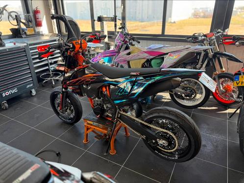 Zelf je Supermoto samenstellen bij VTR Motoren!, Motoren, Onderdelen | Merk-onafhankelijk, Ophalen of Verzenden