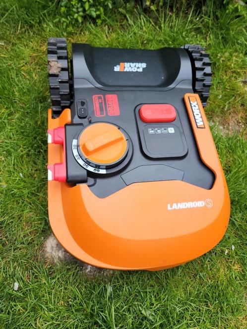Landroid 300 Robotgrasmaaier, Tuin en Terras, Grasmaaiers, Zo goed als nieuw, Accu-grasmaaier, Ophalen of Verzenden