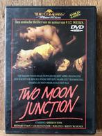 Two Moon Junction, Ophalen of Verzenden, Gebruikt