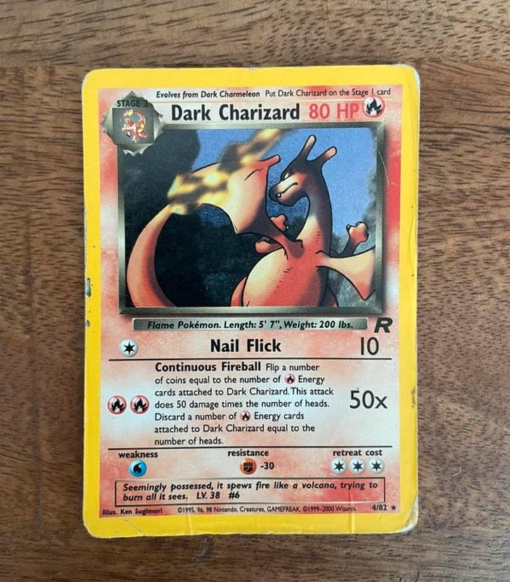 Dark Charizard Holo 4/82 – Team Rocket 2000 – Vintage – WOTC, Hobby en Vrije tijd, Verzamelkaartspellen | Pokémon, Gebruikt, Losse kaart