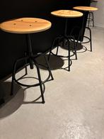 3 houten krukjes, Huis en Inrichting, Ophalen, In hoogte verstelbaar, Zo goed als nieuw, Hout