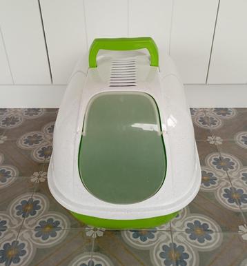 Kattenbak met filter lichtgroen/wit als nieuw beschikbaar voor biedingen