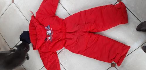 combinaisin de ski KidCool rouge, taille 5-6ans, Sport en Fitness, Skiën en Langlaufen, Zo goed als nieuw, Kleding, Ski, Overige merken