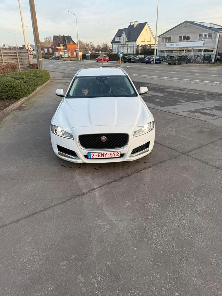 Jaguar xf, Auto's, Jaguar, Particulier, XF, Diesel, Euro 6, 5 deurs, Automaat, Wit, Zwart, Leder, Voorwielaandrijving, Dealer onderhouden